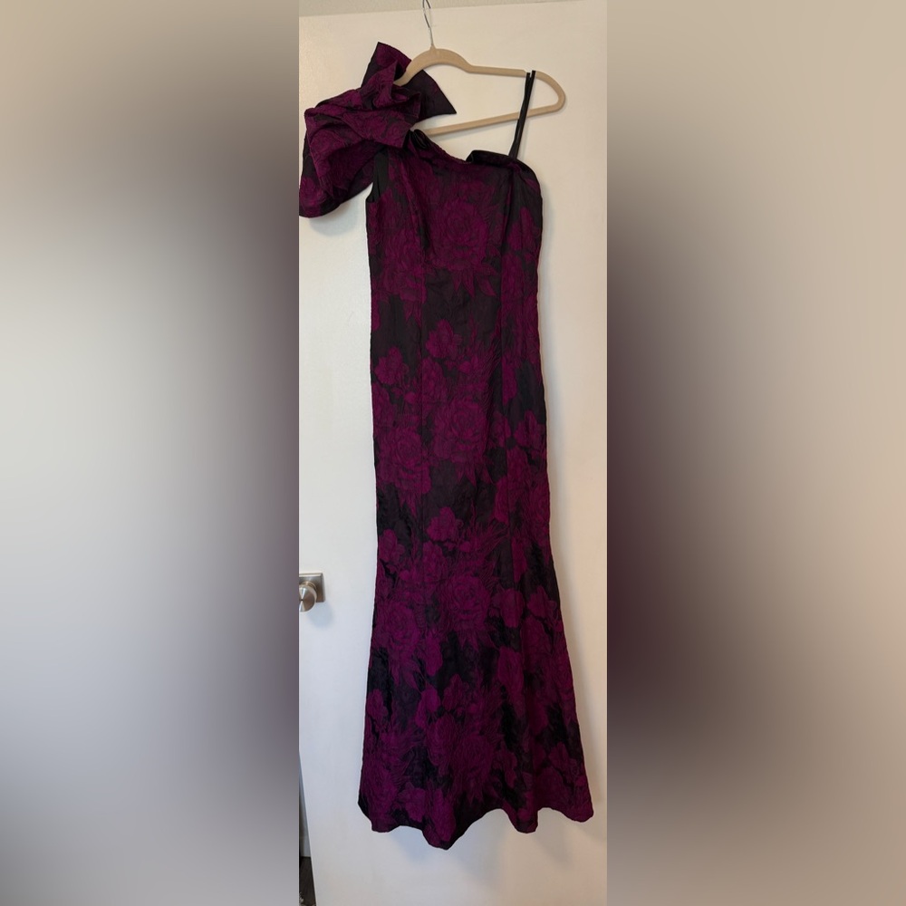 Aidan Mattox long mermaid dress 2 one shoulder